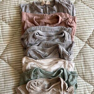 Kyte Baby Sleepers and Bodysuit Lot Preemie-6 months
